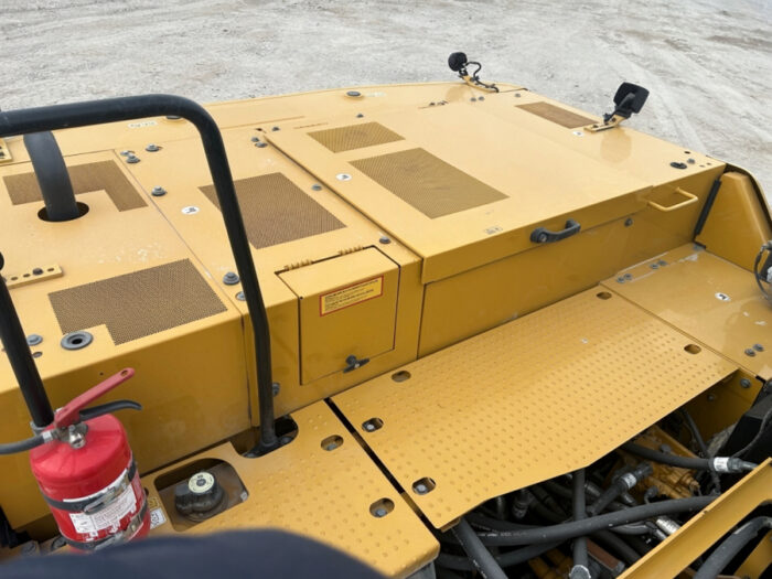 2019 CAT 320 - Image 49