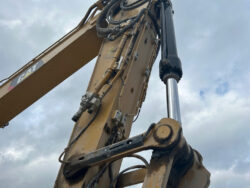 2019 CAT 320 - Image 68