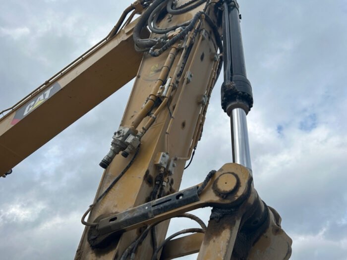 2019 CAT 320 - Image 68