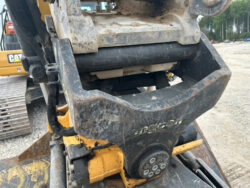 2019 CAT 320 - Image 69