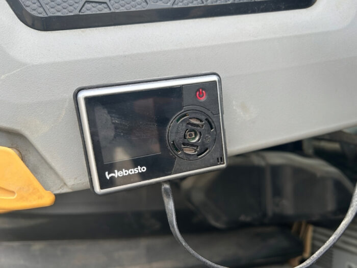 2019 CAT 320 - Image 83