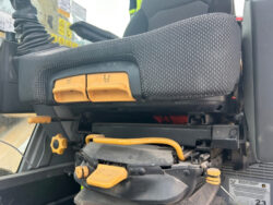 2019 CAT 320 - Image 84