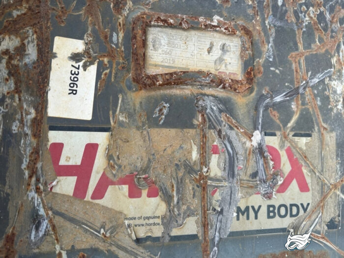 2019 CAT 320 - Image 10