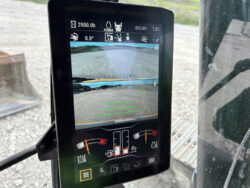 2019 CAT 320 - Image 17