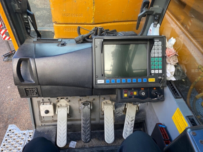 2004 Liebherr LTM1090-4.1 - Image 45