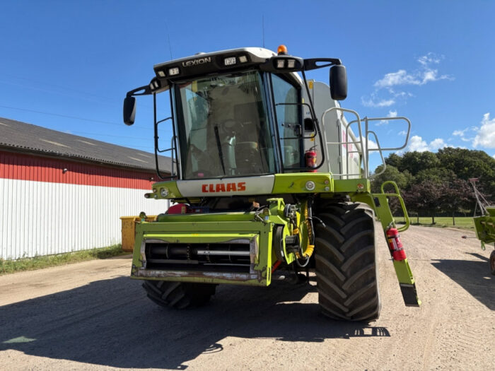 2006 Claas Lexion 560 - Image 2