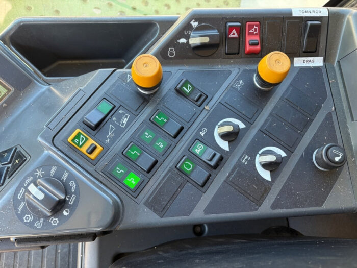 2006 Claas Lexion 560 - Image 53
