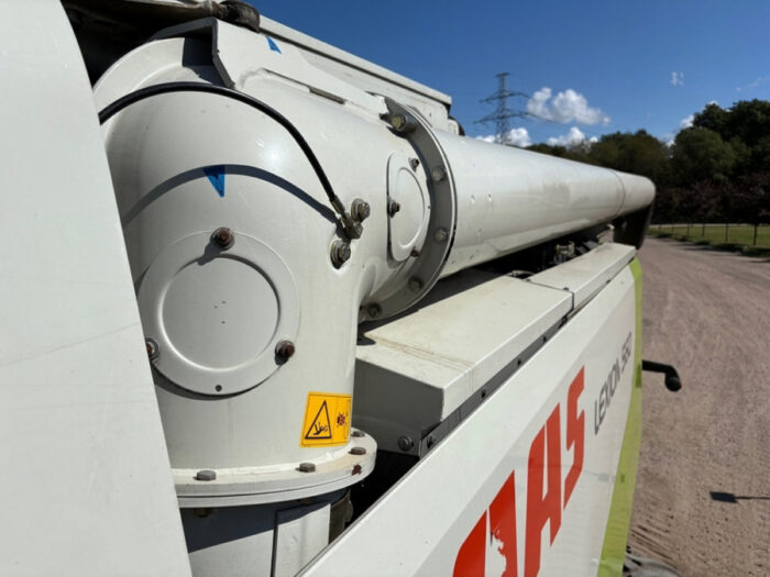 2006 Claas Lexion 560 - Image 56