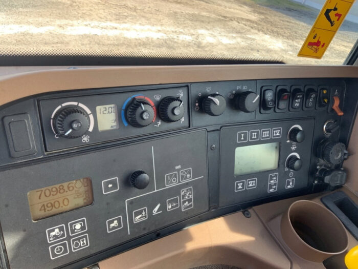 2010 John Deere 7930 - Image 34