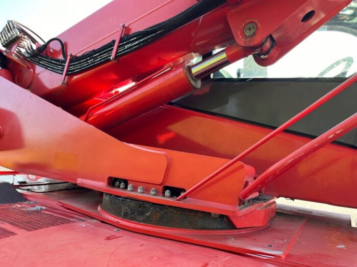 2015 Manitou MRT 2150 - Image 10