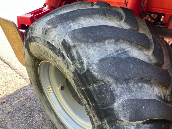 2015 Manitou MRT 2150 - Image 16