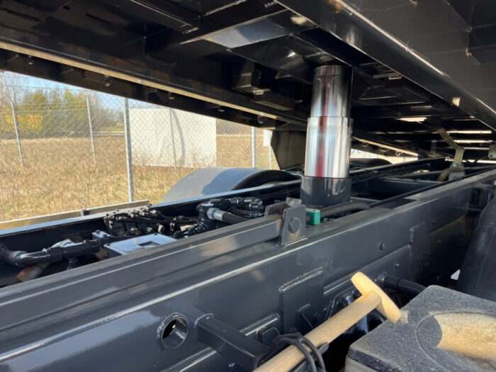 2015 Scania P410 - Image 32