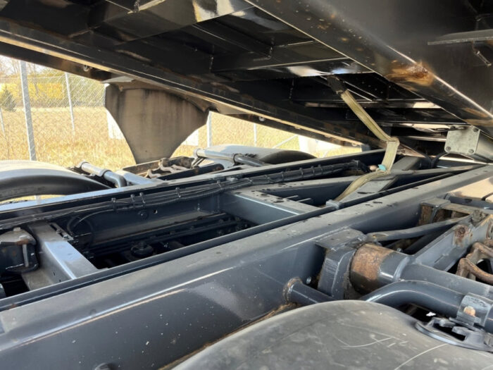 2015 Scania P410 - Image 40