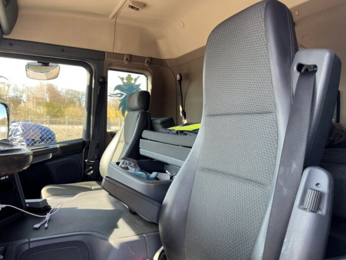 2015 Scania P410 - Image 46