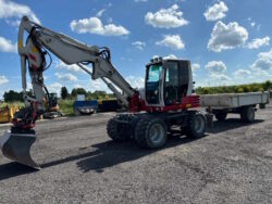 2016 Takeuchi TB295W