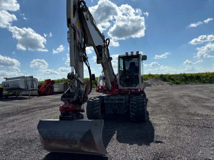 2016 Takeuchi TB295W - Image 15