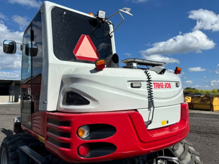 2016 Takeuchi TB295W - Image 41