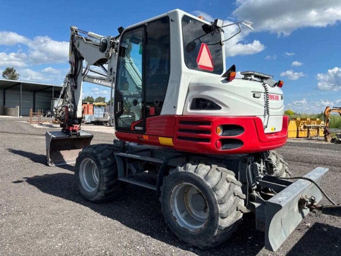 2016 Takeuchi TB295W - Image 9