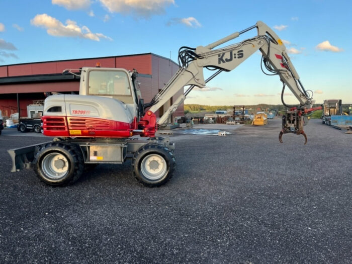 2016 Takeuchi TB295W - Image 80
