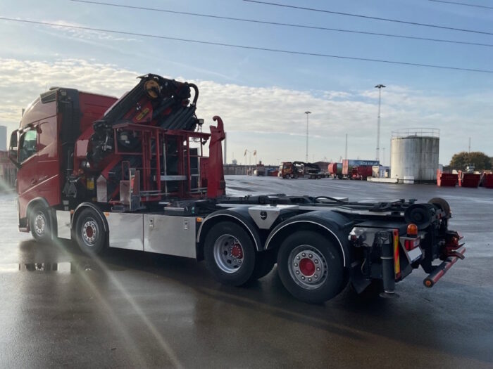 2016 Volvo FH 500 8×2*6 - Image 12