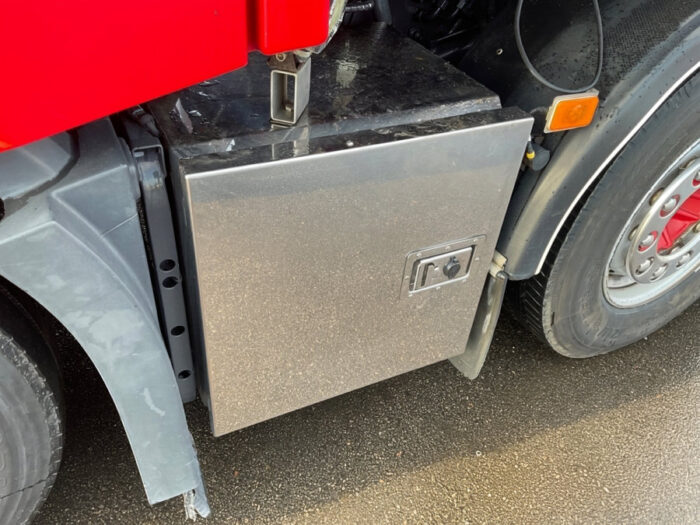 2016 Volvo FH 500 8×2*6 - Image 20