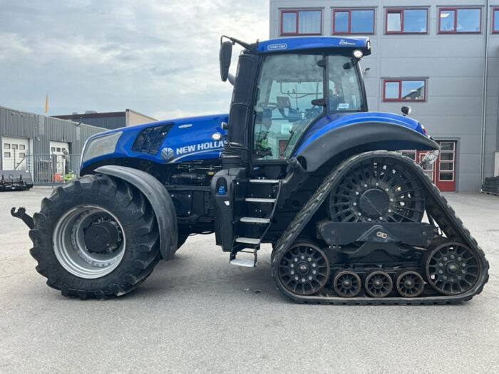 2017 New Holland T8.435 - Image 9