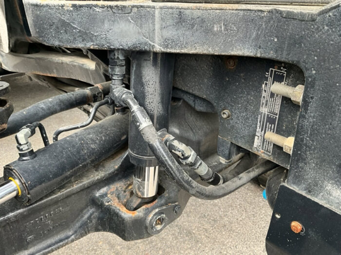 2017 New Holland T8.435 - Image 17