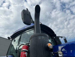 2017 New Holland T8.435 - Image 21