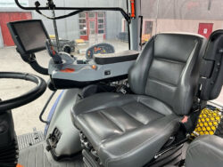 2017 New Holland T8.435 - Image 38