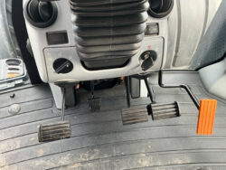 2017 New Holland T8.435 - Image 50