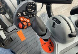 2017 New Holland T8.435 - Image 51
