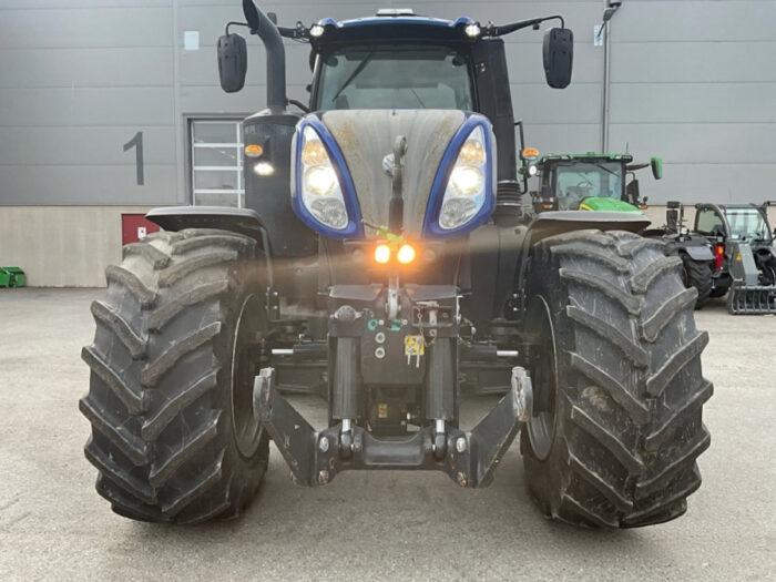 2017 New Holland T8.435 - Image 7