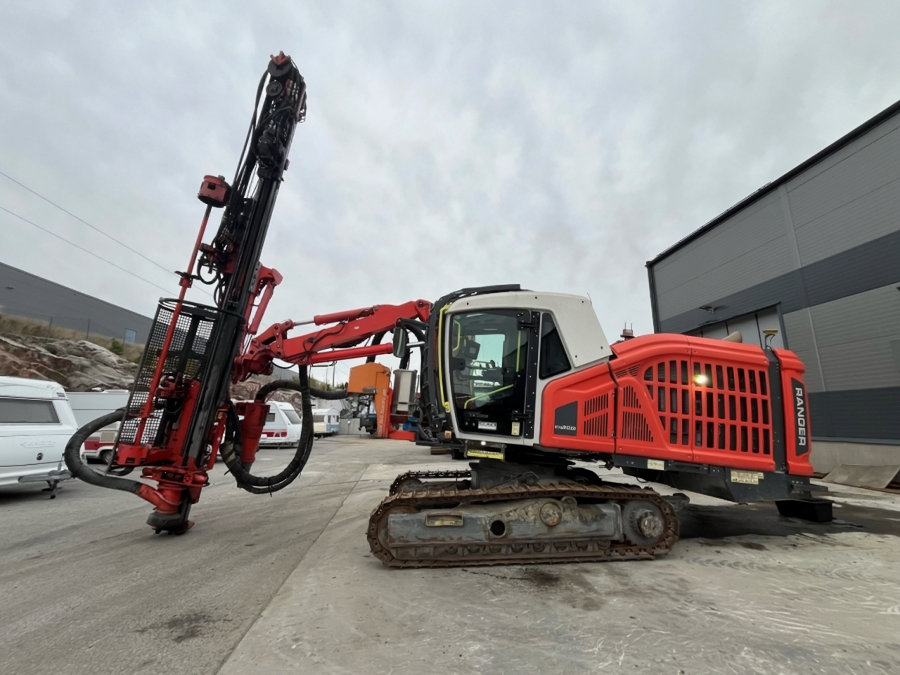 2017-Sandvik-Ranger-DX800i-GE80593_28.jpg 2017 Sandvik Ranger DX800i - Image 1