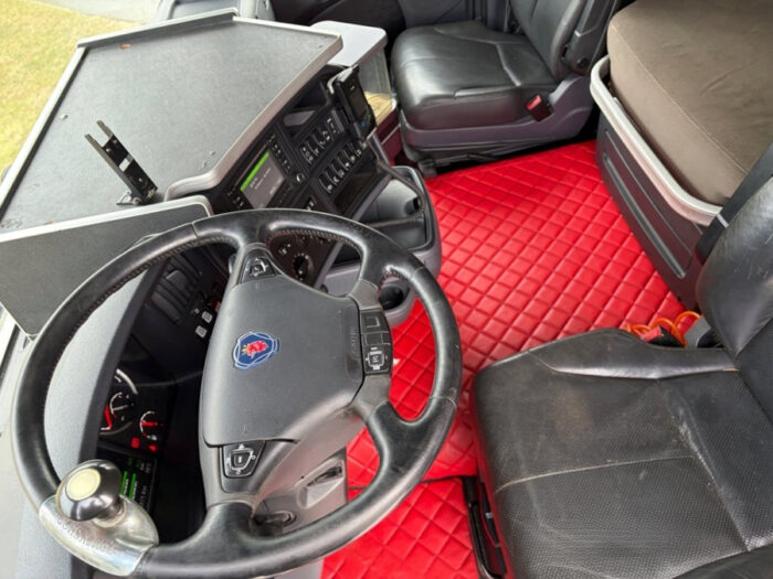 2018 Scania R580, V8 - Image 10