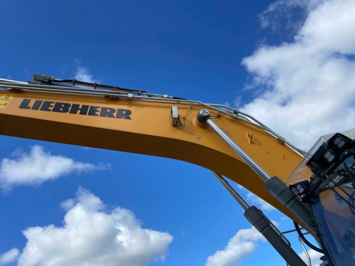 2020 Liebherr 938 - Image 26