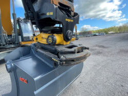 2020 Liebherr 938 - Image 30