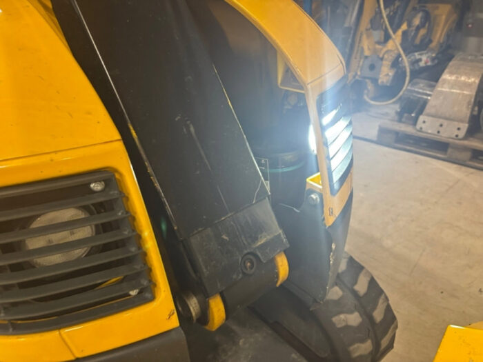 2021 Brokk 200 - Image 30