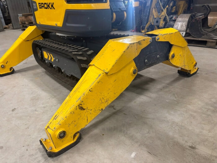 2021 Brokk 200 - Image 34