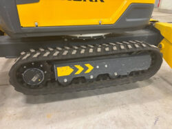 2021 Brokk 200 - Image 6