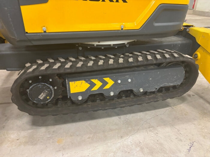 2021 Brokk 200 - Image 6