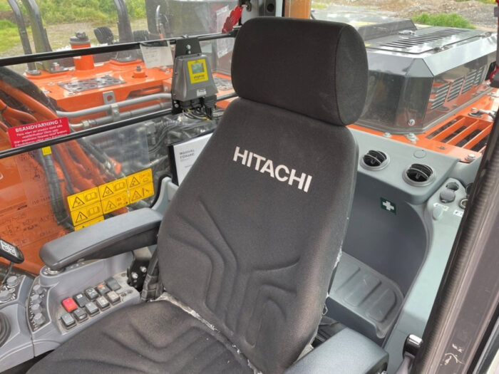 2022 Hitachi ZX 175W-7 - Image 13